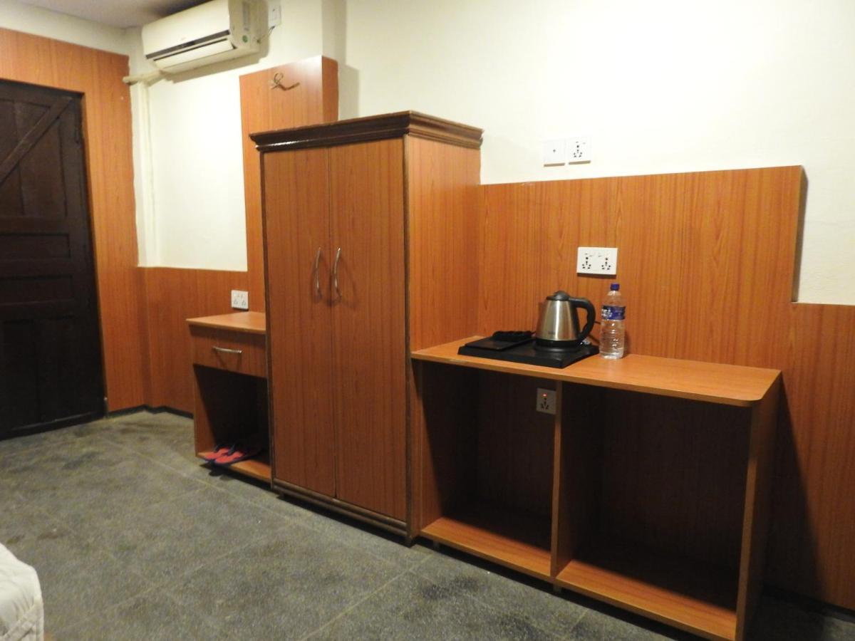 Rhino Lodge Bardia Pvt Ltd バルディヤ エクステリア 写真