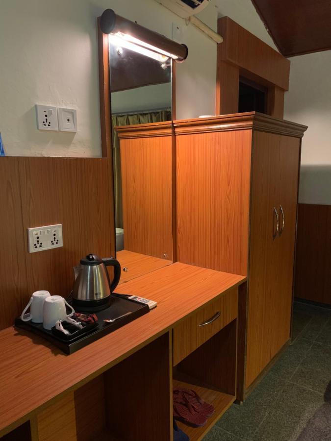 Rhino Lodge Bardia Pvt Ltd バルディヤ エクステリア 写真